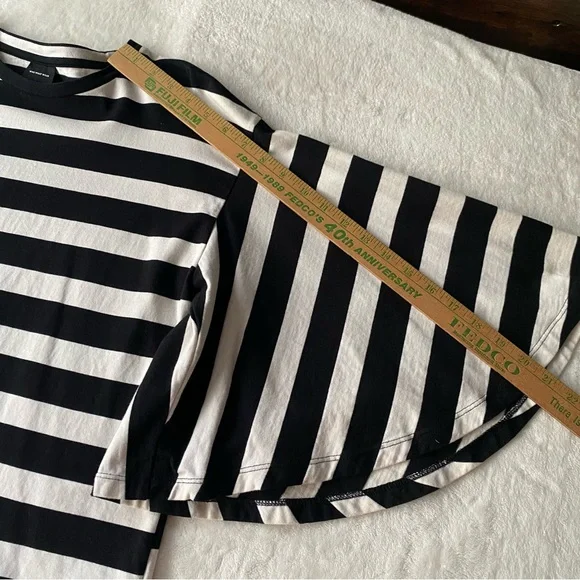 Who what‎ wear Black and White Striped Women's Top size Large bell sleeves - Picture 7 of 10